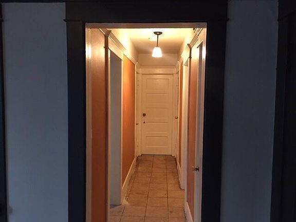 4th image of 551 W 41st St