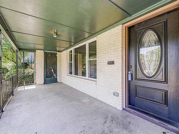 2nd image of 3330 Park Ridge Blvd