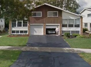9366 N Hamlin Ave, Des Plaines, IL 60016