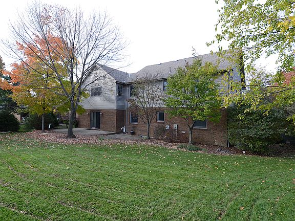2nd image of 5847 Moray Ct