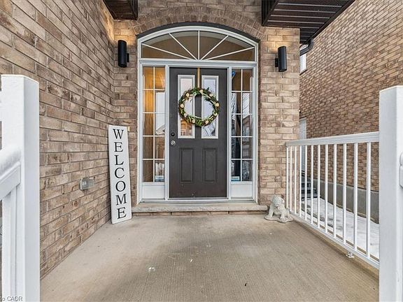 2nd image of 344 Watervale Cres