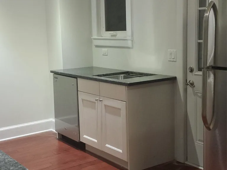 1515 Chelsea Ave — Photo 8