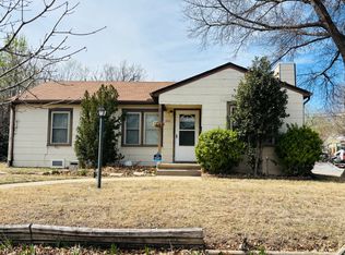 1901 S Roanoke Dr, Wichita, KS 67218