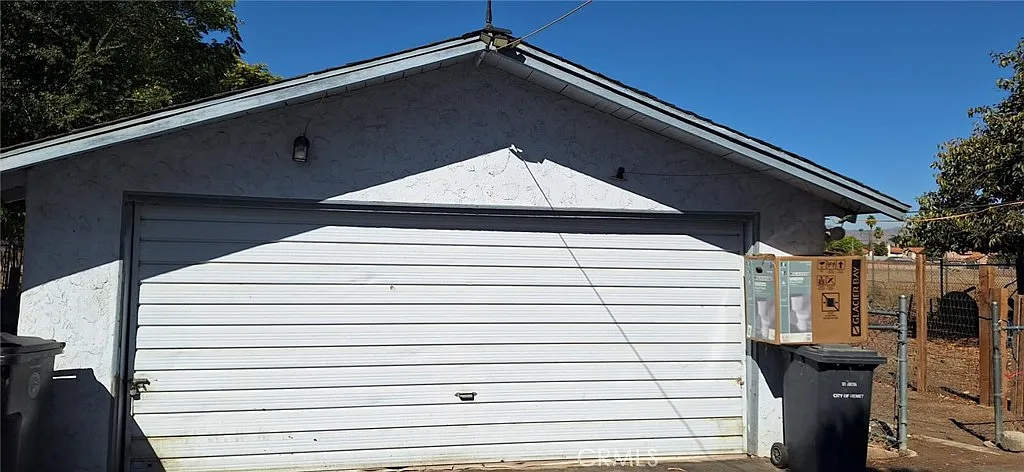 2 bed, 900 sqft, $2,000 — Photo 4