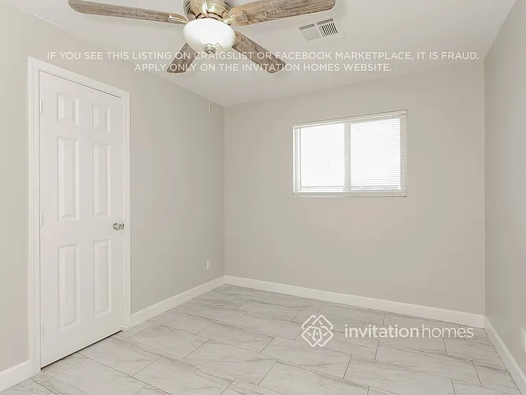 12614 W Del Rio Ln — Photo 11