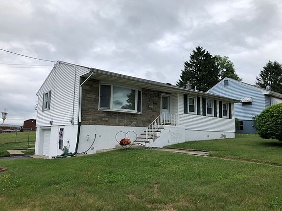 2nd image of 101 Park Dr