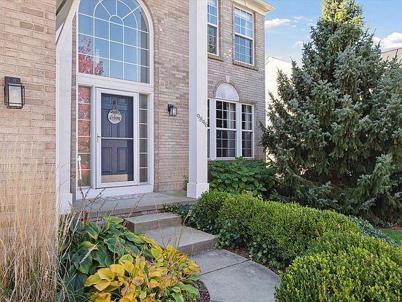 5th image of 9846 High Meadow Dr