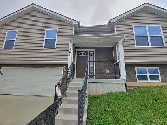 3rd image of 964 Golfview Dr