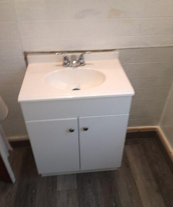 2nd image of 802 Wayside Rd #1