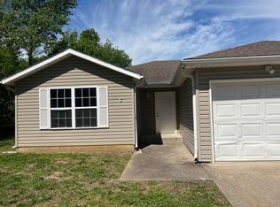 2064 W 5th St #C, Webb City, MO 64870