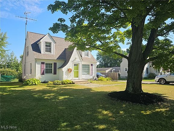 2nd image of 232 Glendola Ave