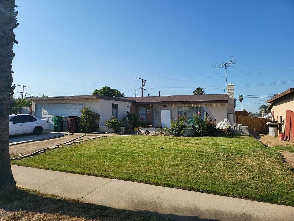 1st image of 25339 Yolanda Ave
