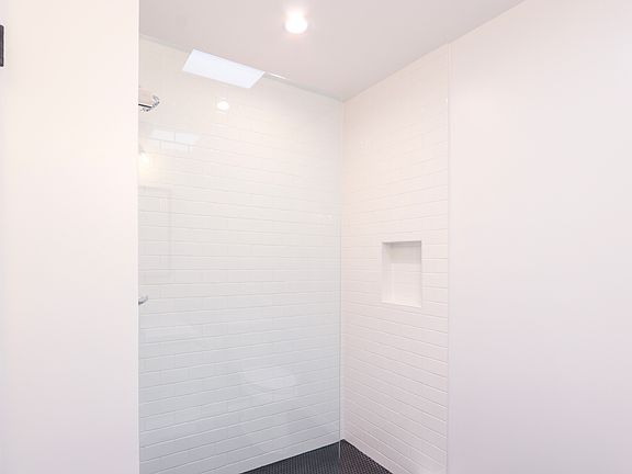 4th image of 5935 Chula Vista Way APT 203
