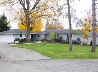 7240 Cascade Rd SE, Grand Rapids, MI 49546