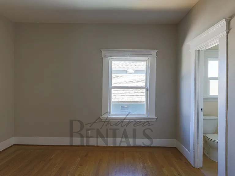 1262B 62nd St — Photo 22