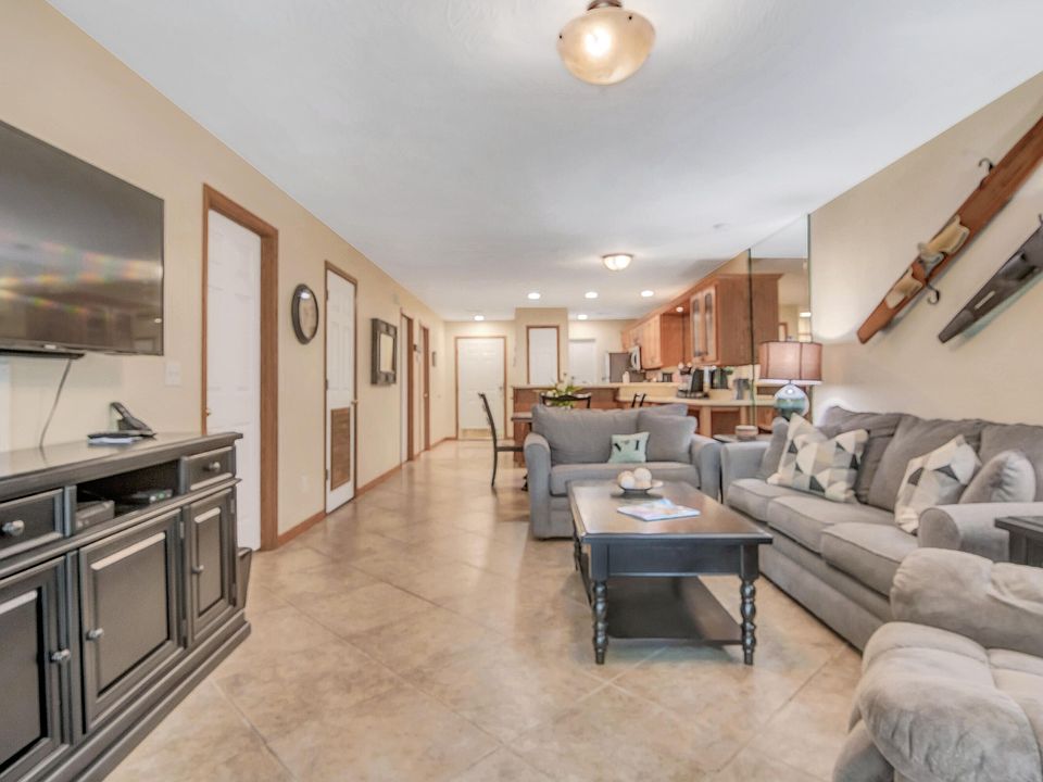 225 Lower Emerald Bay Cir 5, Hollister, MO 65672 Zillow