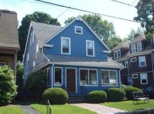 16 Adams St, Winthrop, MA 02152