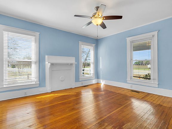 5th image of 801 N Carolina Ave #33