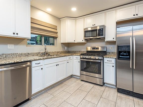2nd image of 820 Thistledown Dr #1204