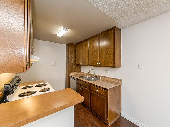 5th image of 2408 S Hacienda Blvd