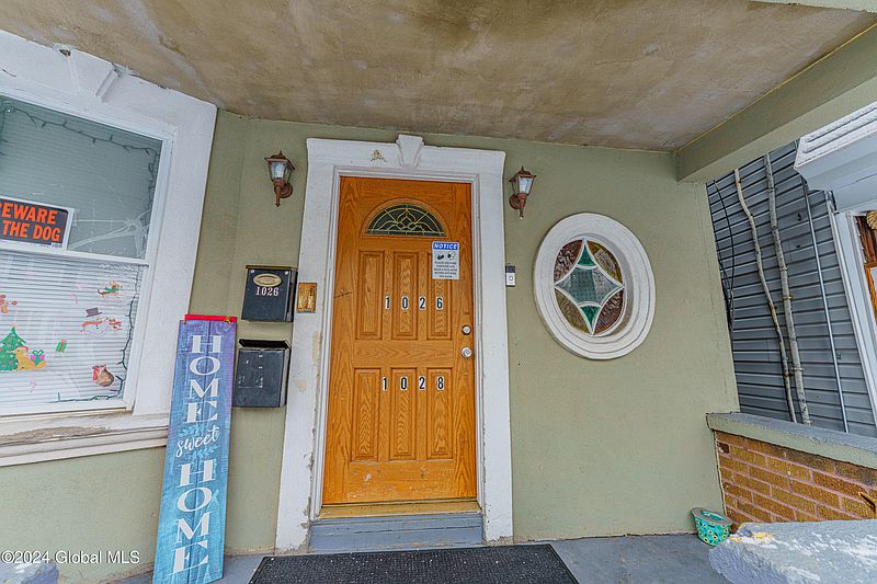 4th image of 1026 2nd Avenue