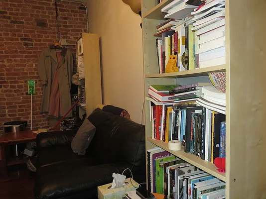 Rented by Rennit Inc. | media 42