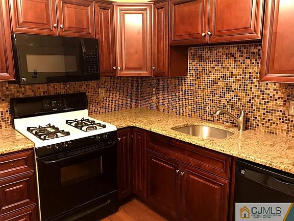 5th image of 1126 Waterford Dr #1126