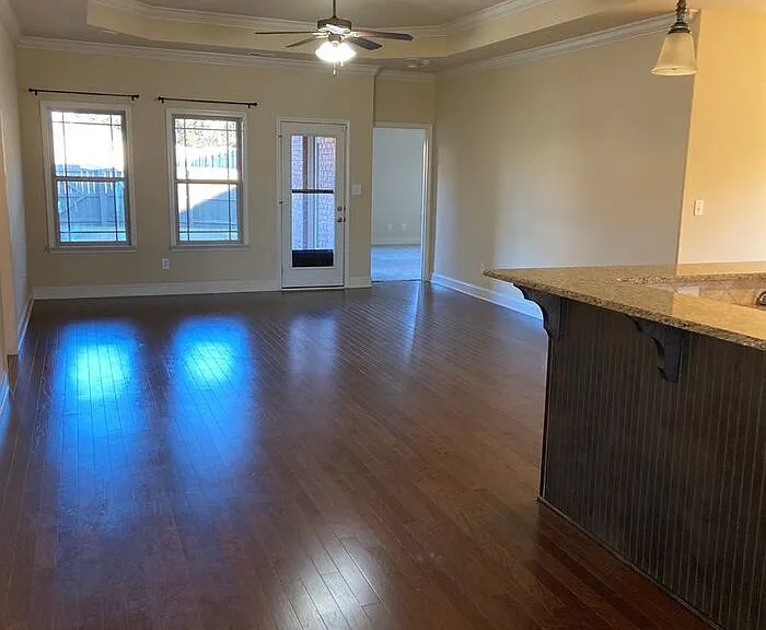 219 Coral Ct — Photo 12