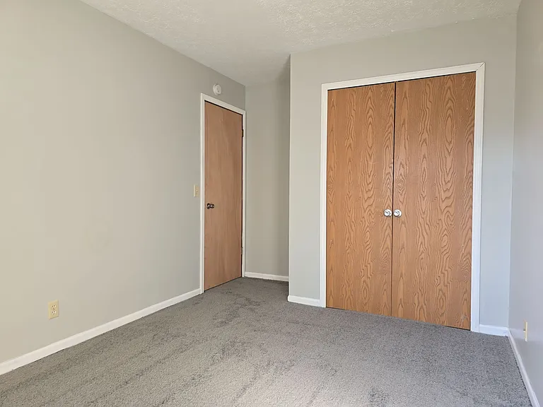 Lynnwood Apartments — Photo 16