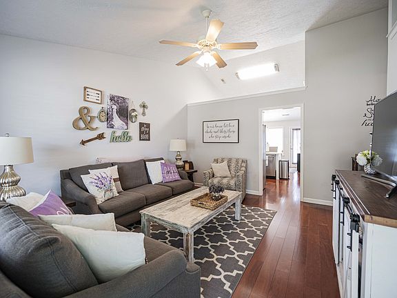 5th image of 2045 Stoney Meadow Dr
