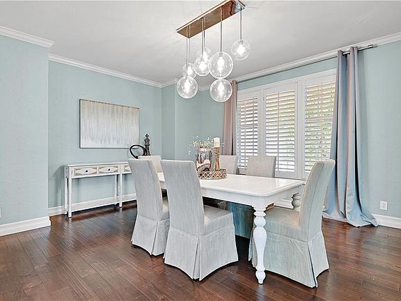 5th image of 14118 Manor Dr