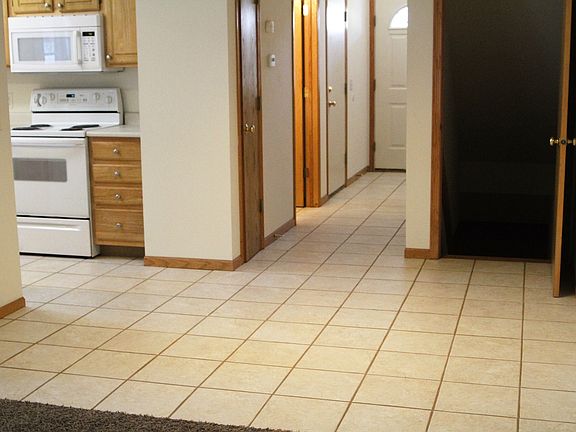 5th image of 6107 White Pine Way
