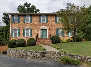 625 Crystal Anne Ln, Roanoke, VA 24019