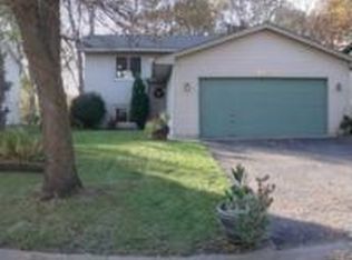10520 Unity St NW, Coon Rapids, MN 55433