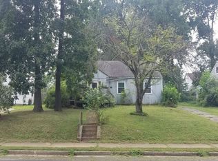 1938 Hileman Rd, Falls Church, VA 22043