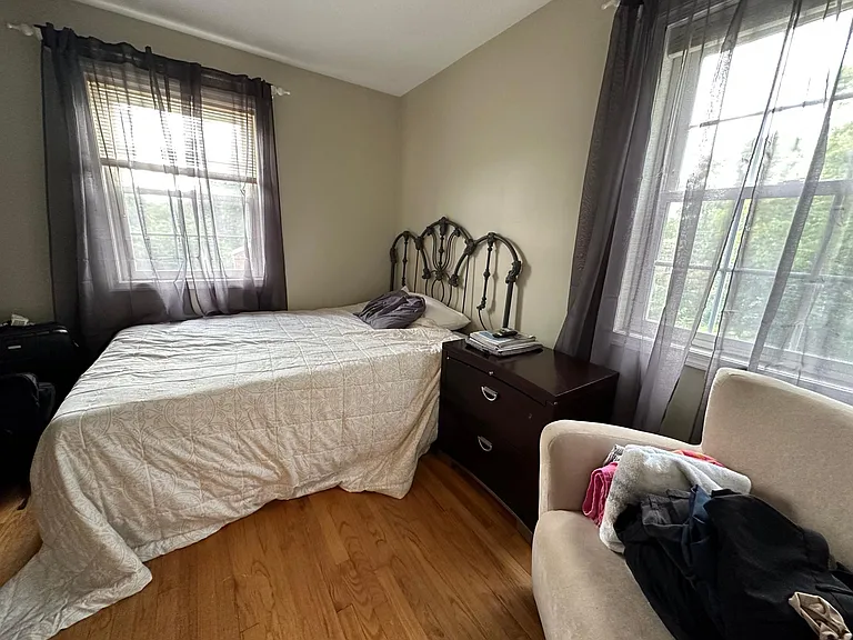 49 E Rosemont Ave — Photo 30