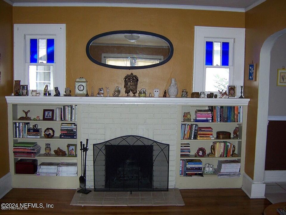 2nd image of 3545 DELLWOOD Avenue