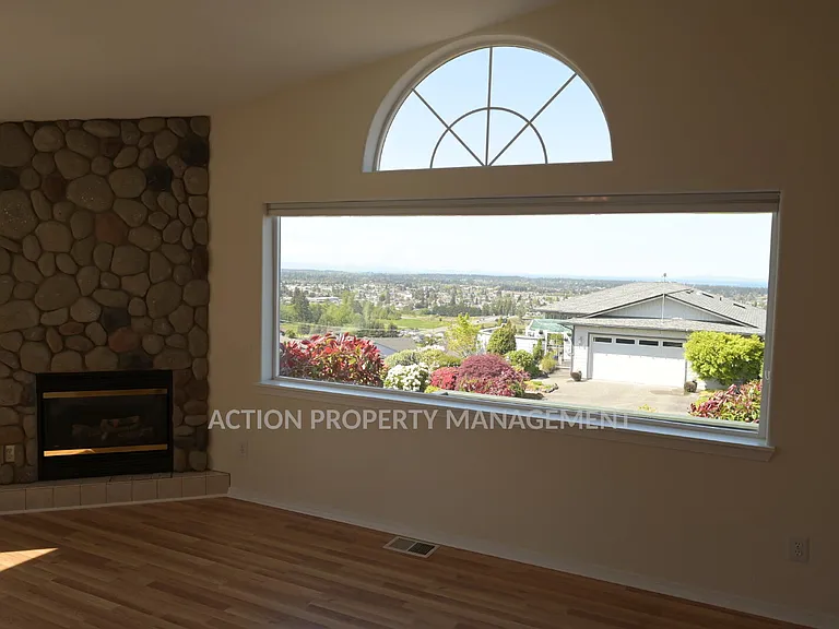 70 Amethyst Dr — Photo 6