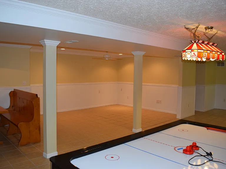 110 Dogwood Cir — Photo 43