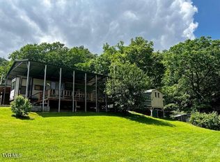 662 Tipton Branch Rd, Flag Pond, TN 37657