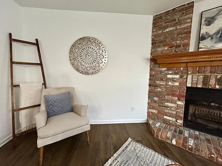 4246 S Granby St #D — Photo 8