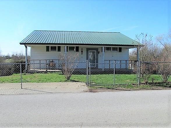 1st image of 109 Hager Dr