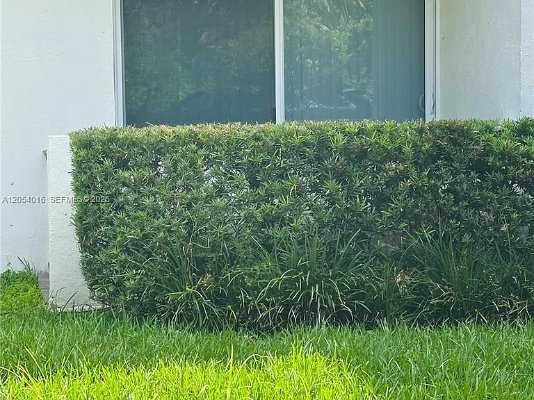 9354 SW 77th Ave #I1 — Photo 23