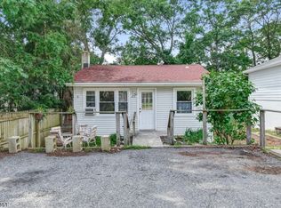 214 Dupont Ave, Hopatcong, NJ 07843