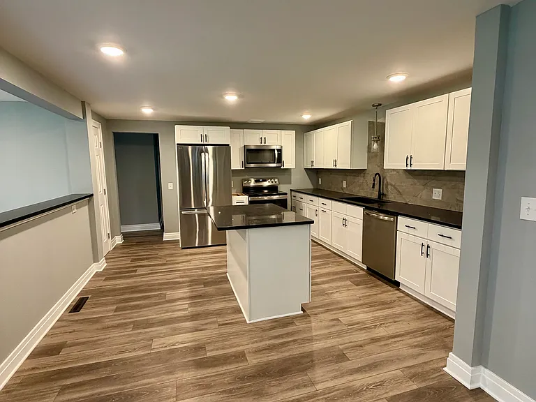 6212 New Taylor Rd — Photo 5