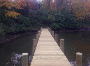 231 Indian Cove Rd, Hartfield, VA 23071