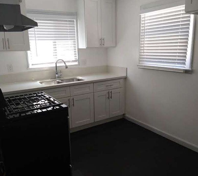 1st image of 727 Olive Ave APT 3