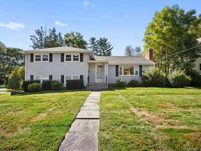 53 Whitehill Drive, West Hartford, CT, 06117