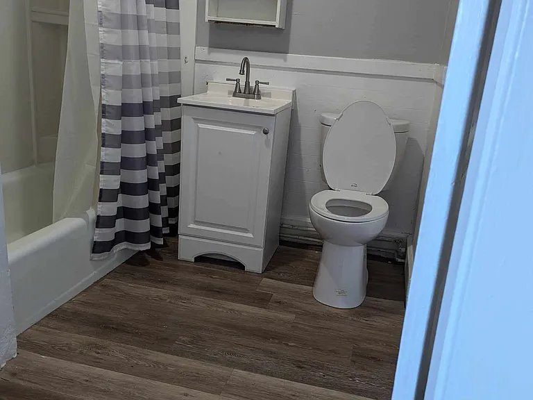 101 Mechanic St #2R — Photo 11