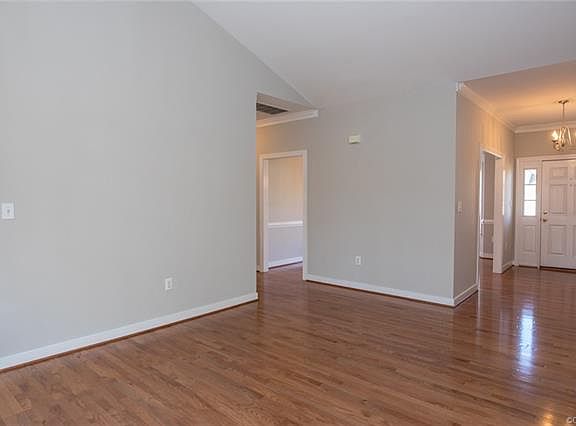 5th image of 6005 Broward Pl